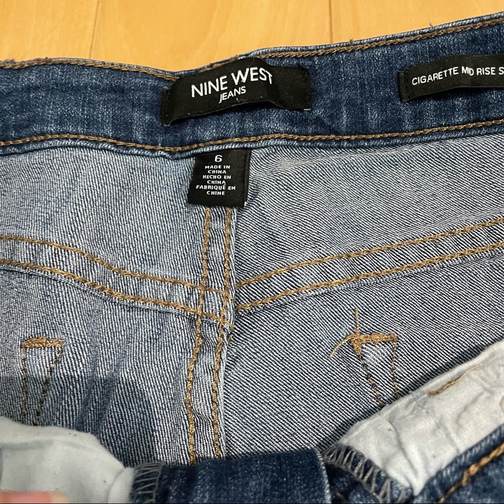 2 pair of women jeans - Picture 7 of 10